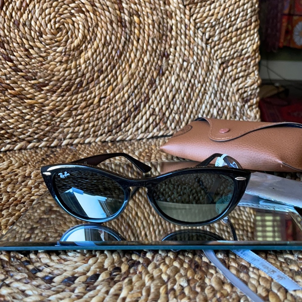 Ray-Ban Cat Eye Real Cute Sunglasses